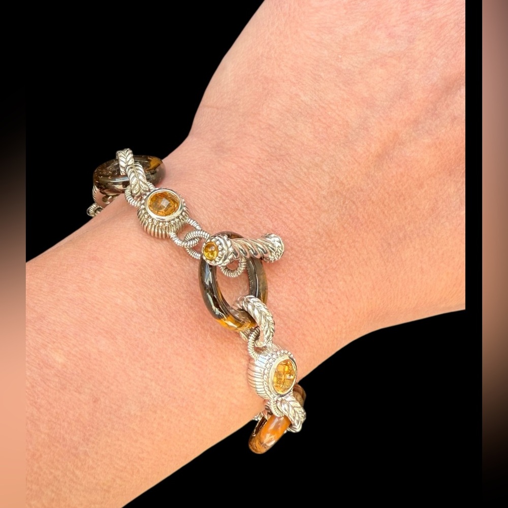 Judith Ripka toggle bracelet - Picture 3 of 3